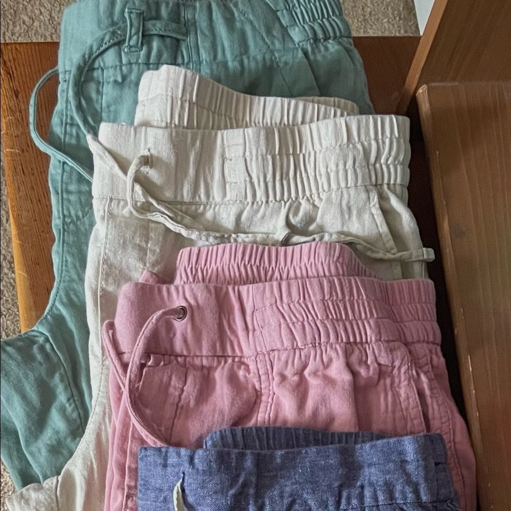 Lot (7) Old Navy Linen Capris